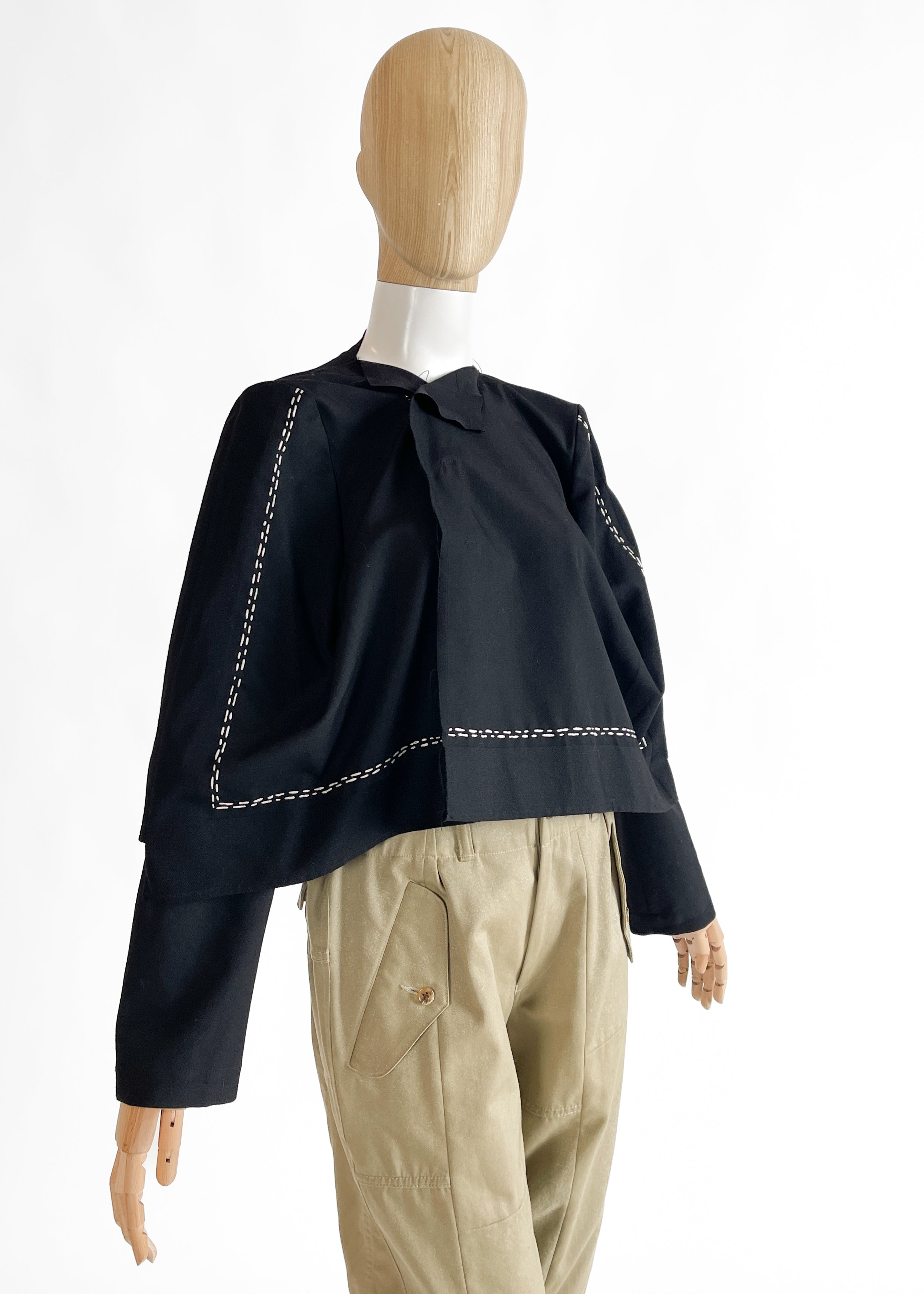 COMME des GARCONS SHIRT セットアップ Comme des Garçons Fall 2003 Runway Ensemble — Cape Top & Riding Pants