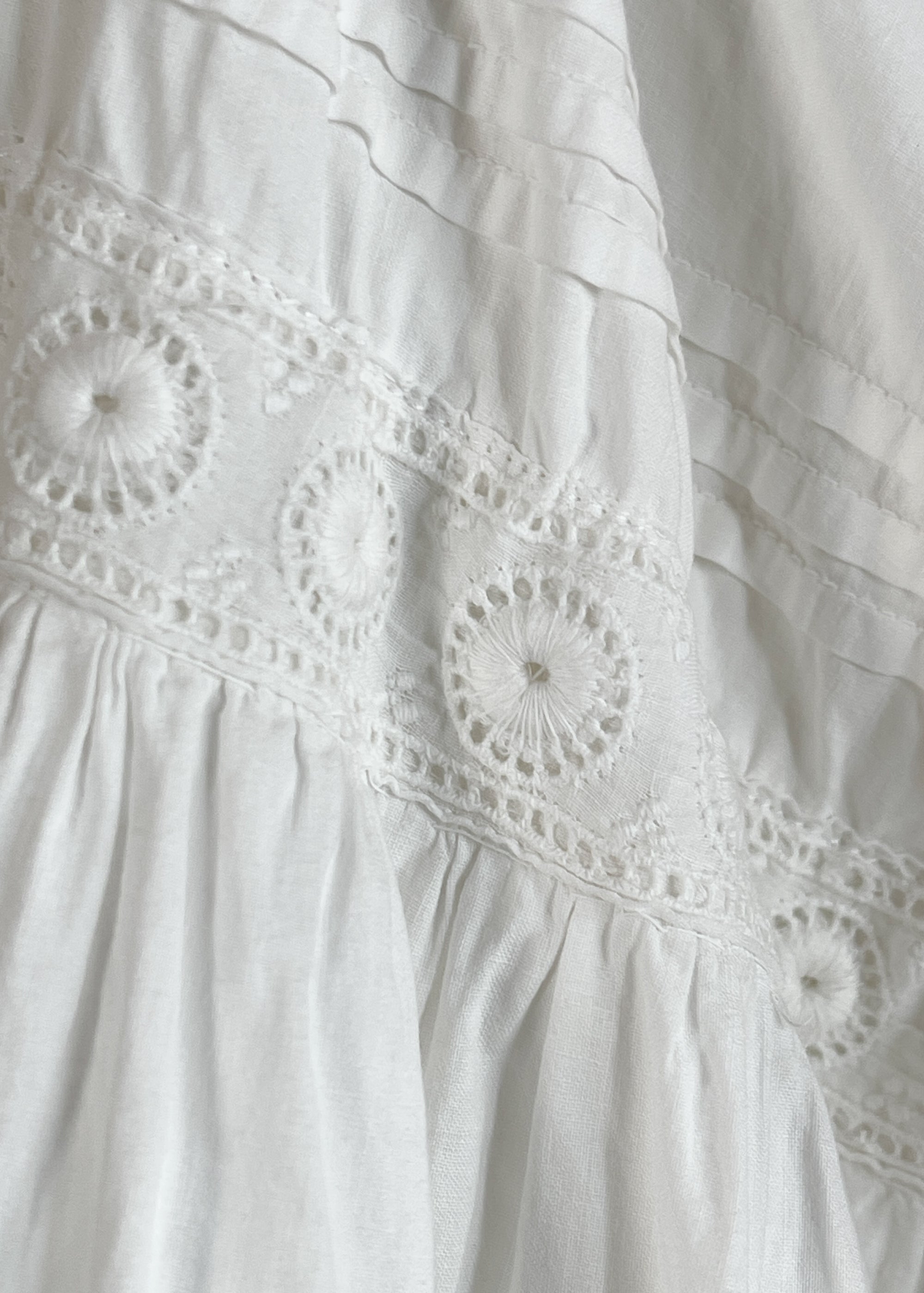 REMARCHER Antique Cotton and Lace Top