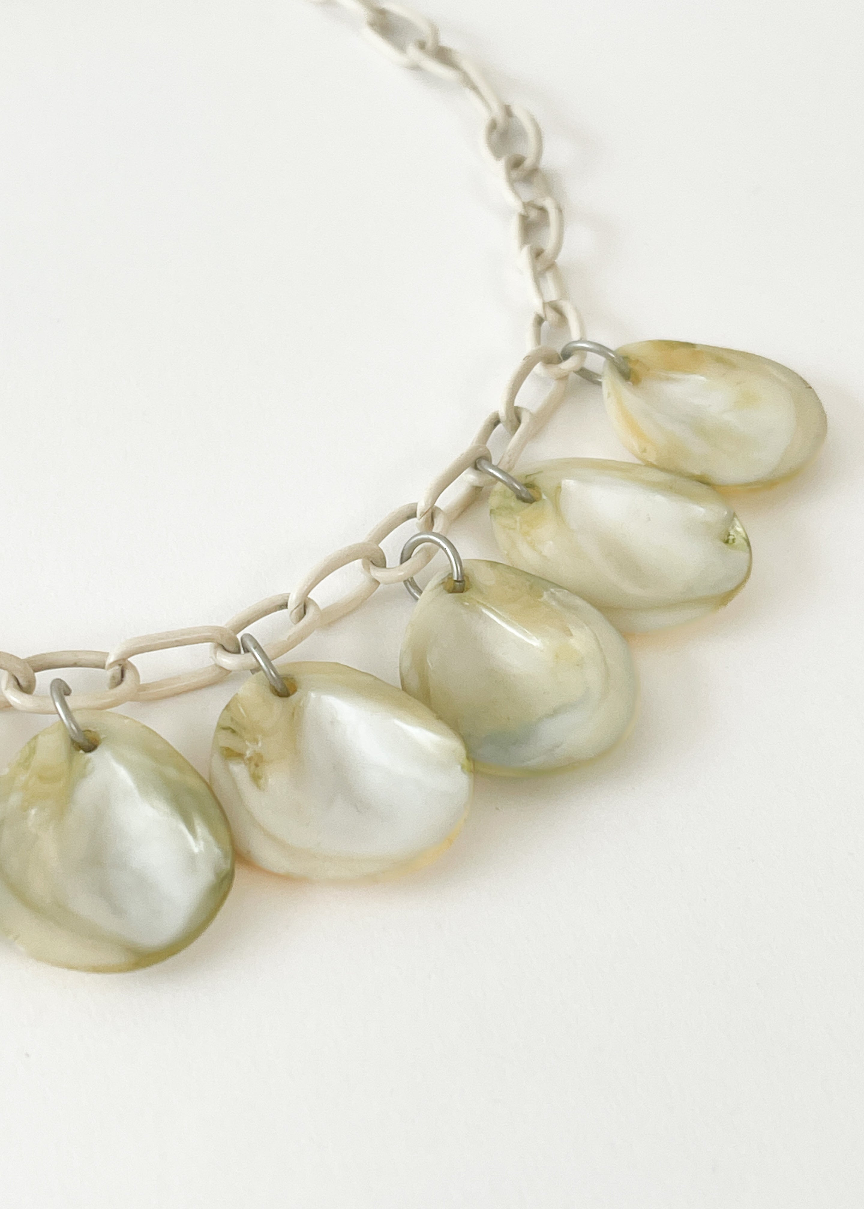 Vintage 1940s Shell Necklace