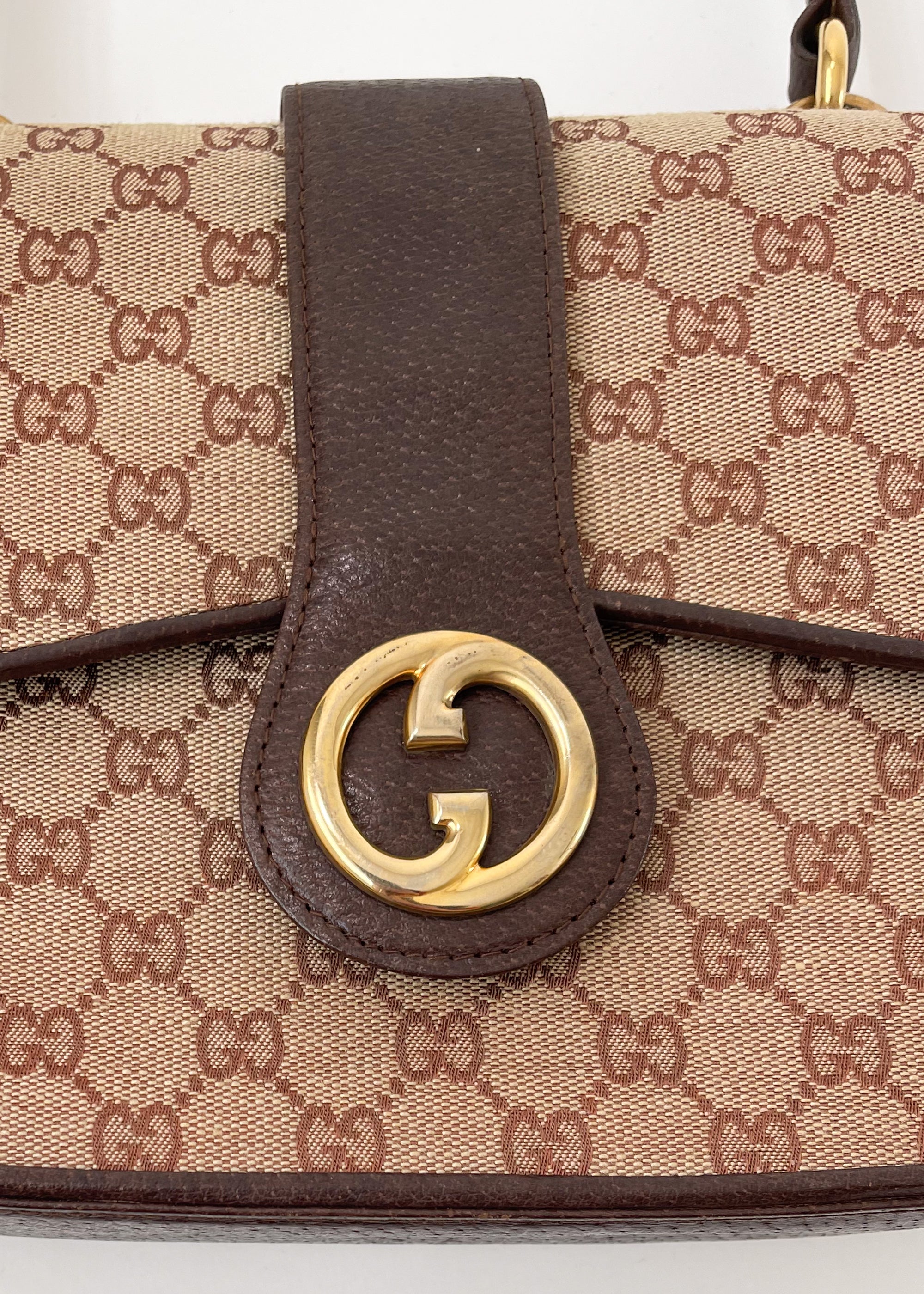 Vintage 1970'S Gucci Logo Shoulder Bag at 1stDibs