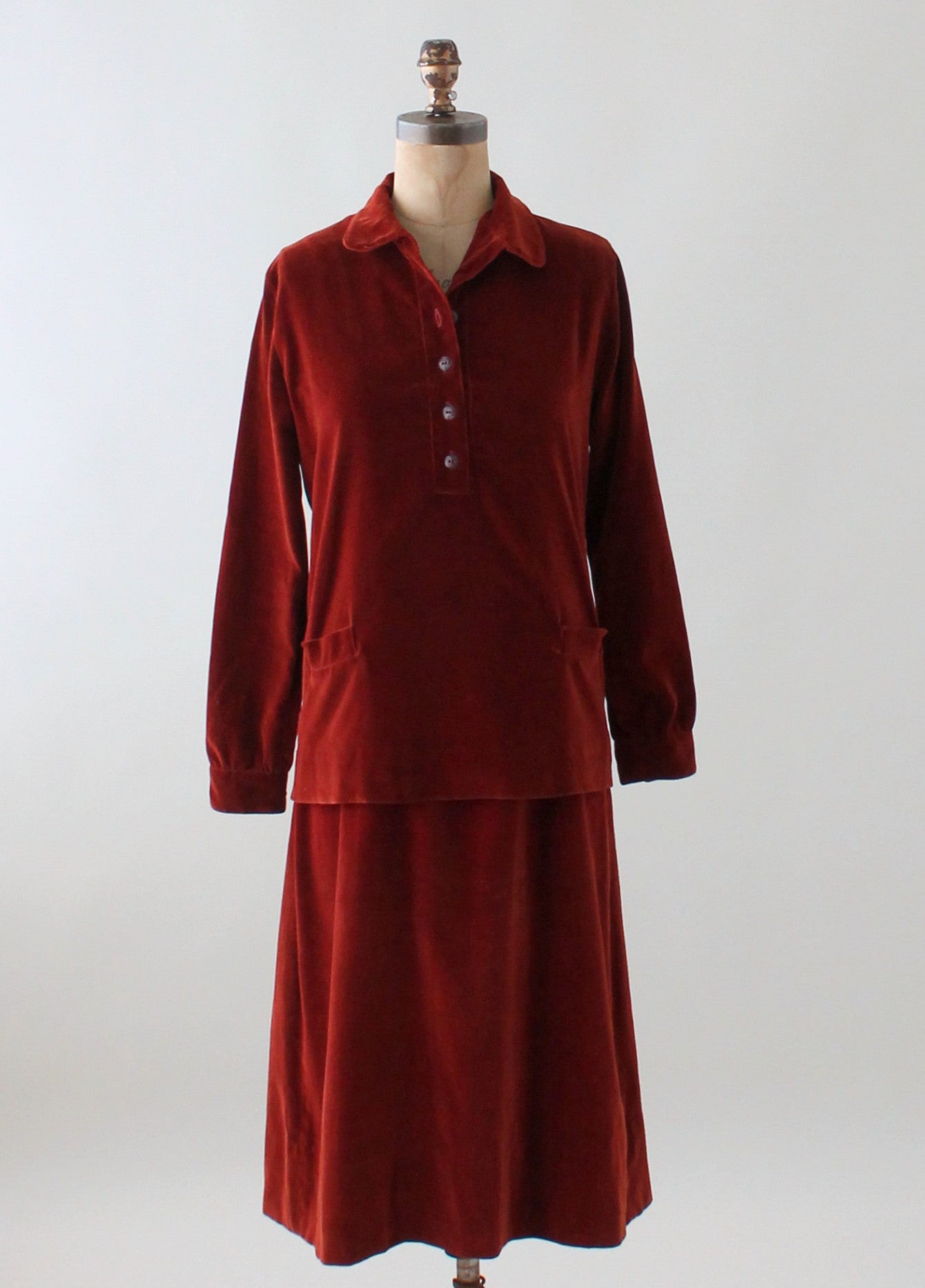 Vintage 1920s Chic Two Piece Velvet Day Dress