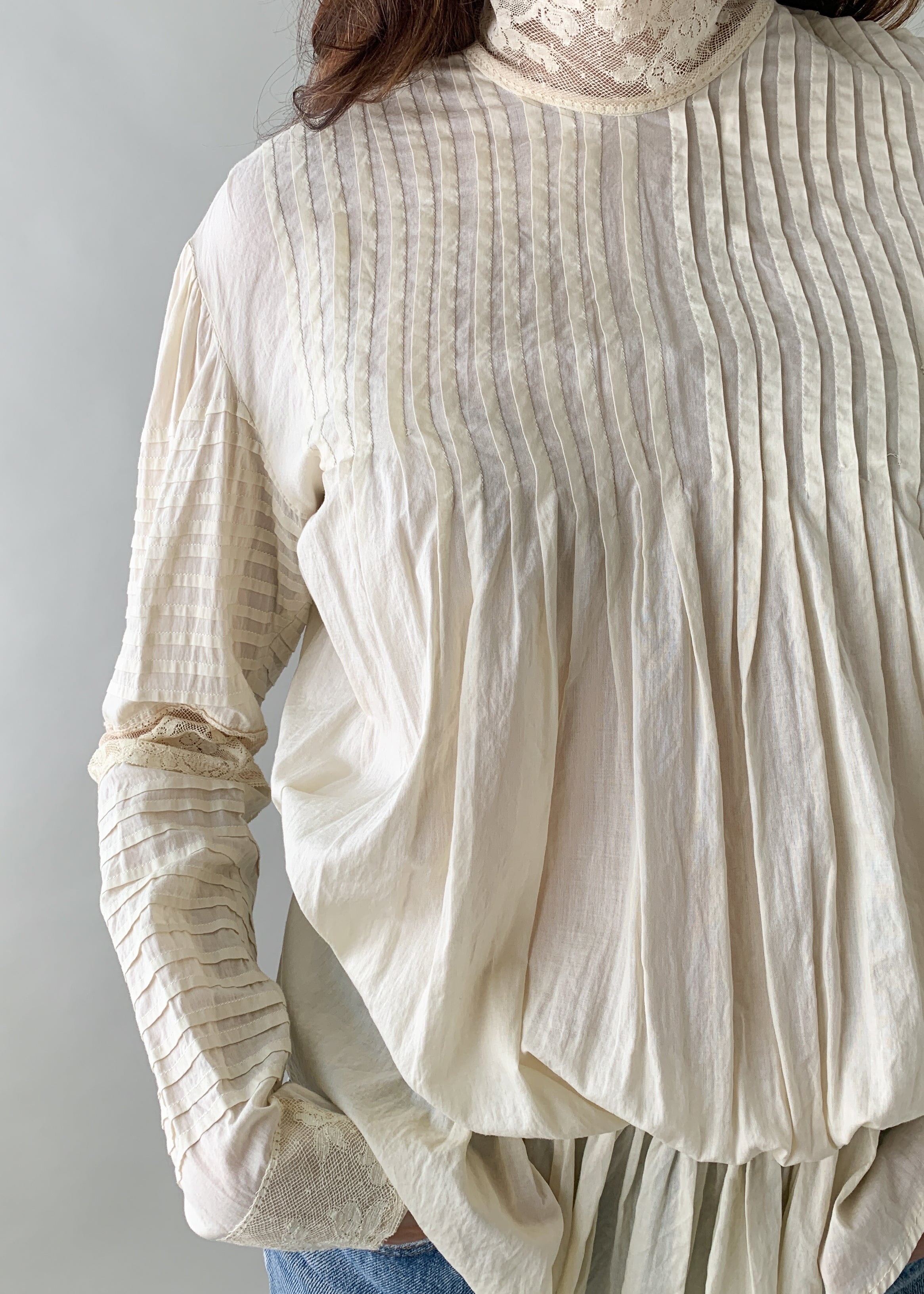 Antique 1890s Cotton and Lace Blouse