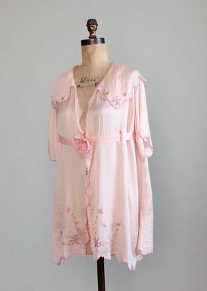 Vintage 1920s Embroidered Pink Silk Lounging Bed Jacket