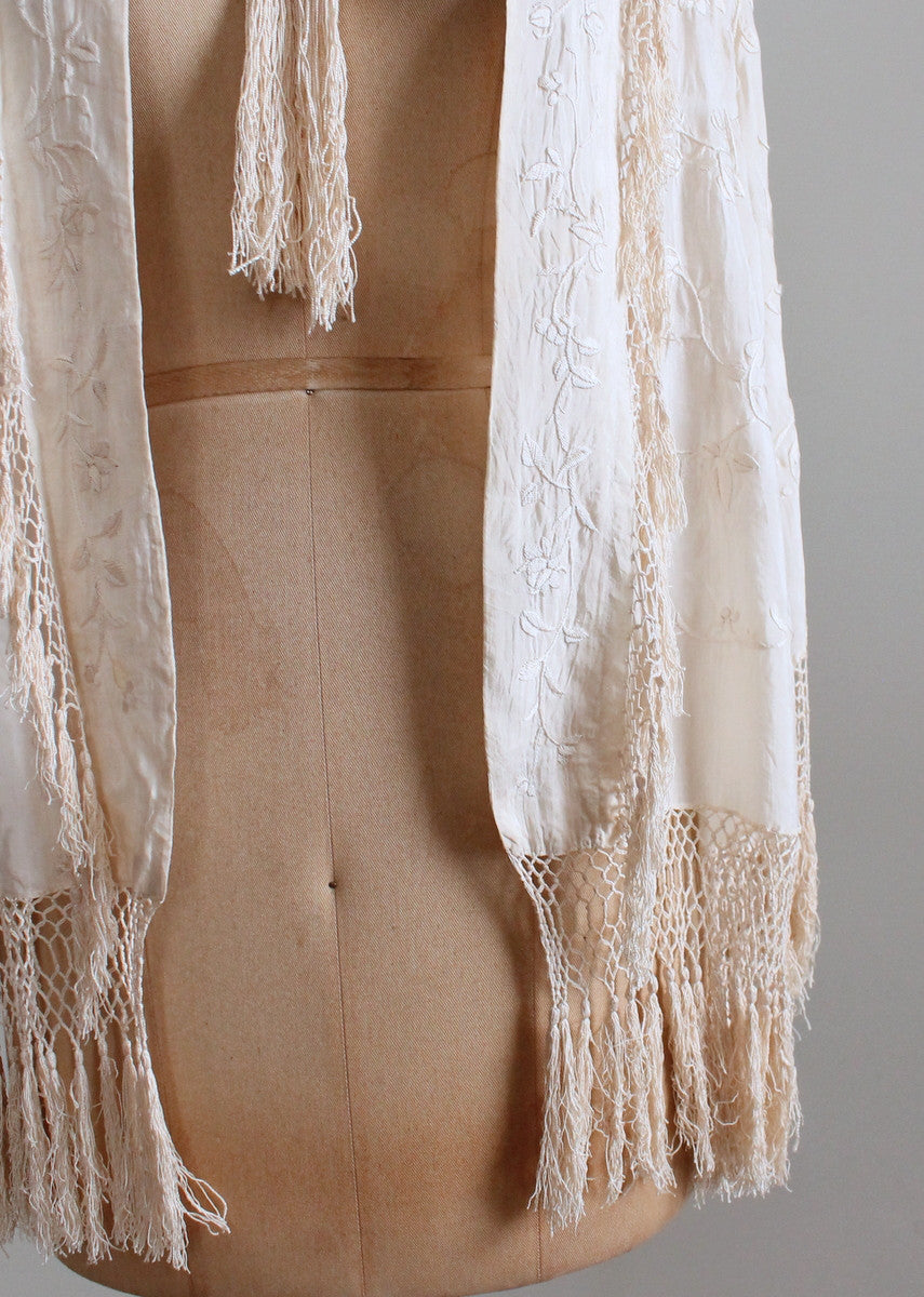 Vintage 1920s Embroidered Fringe Shawl Cape