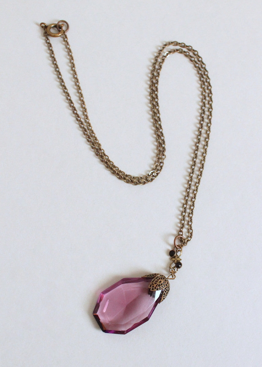 Vintage 1920s Purple Glass Pendant Necklace
