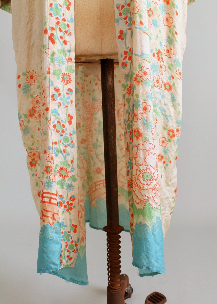 Vintage 1920s Floral Silk Dressing Robe