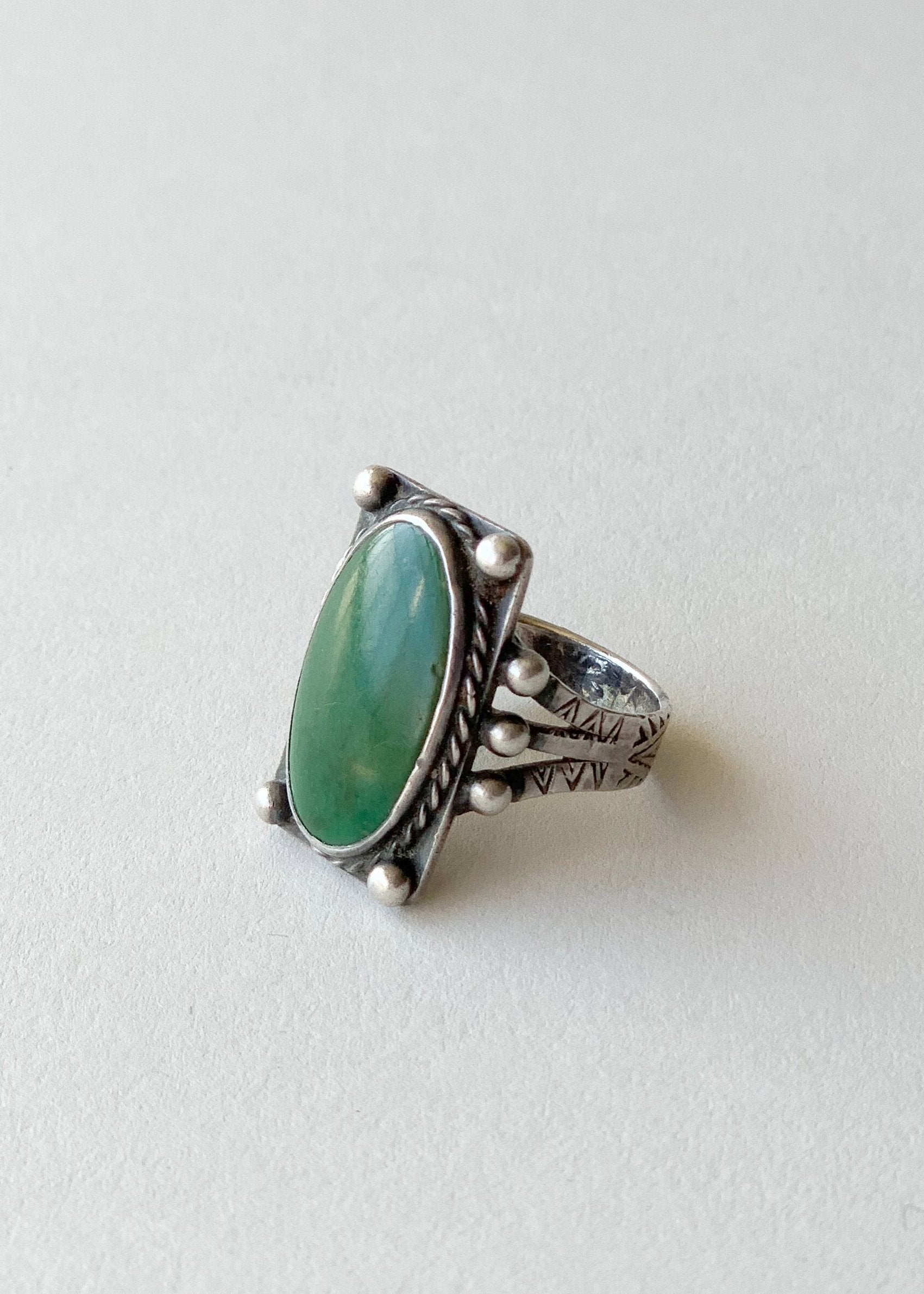 Vintage 1920s Green Turquoise and Silver Ring