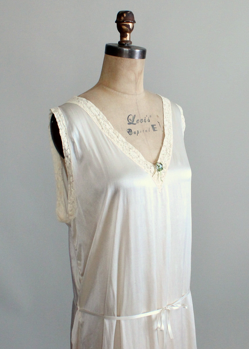 Vintage 1920s Ivory Silk and Lace Belted Flapper Nightgown