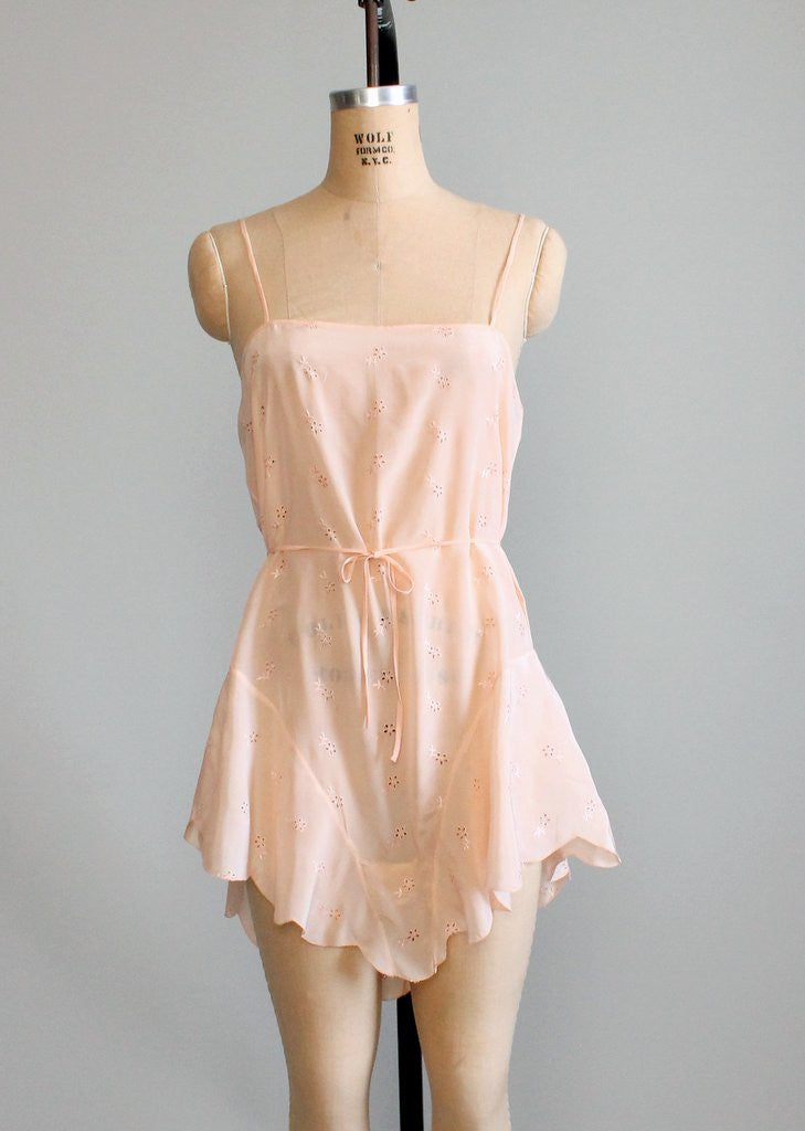 Vintage 1930s Peach Silk Eyelet Step-In Teddy
