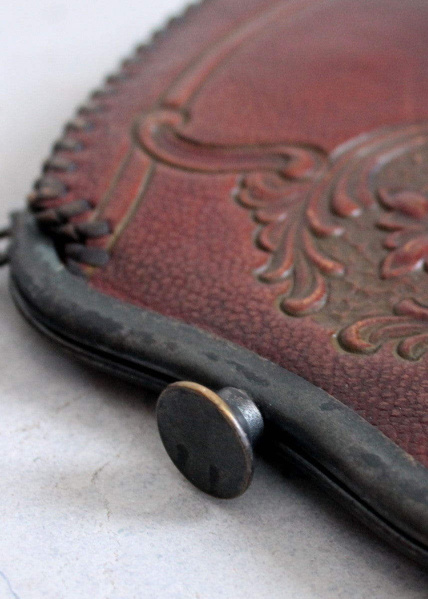 Vintage 1930s Art Deco Floral Tooled Leather Purse