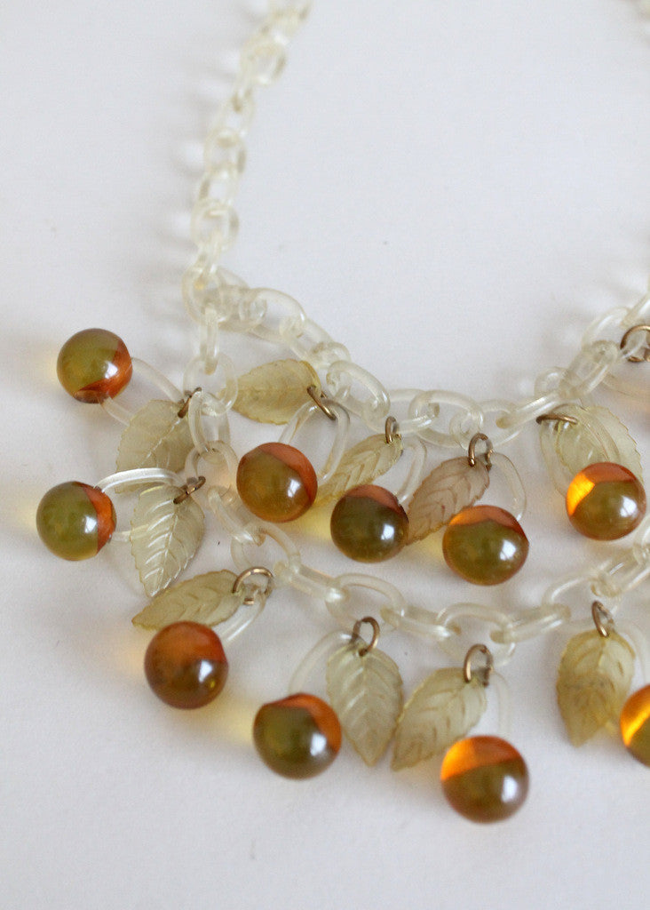 Vintage 1940s Applejuice Bakelite and Celluloid Necklace