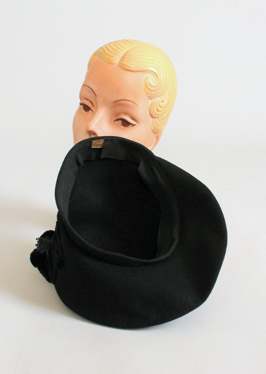 Vintage 1930s Art Deco Black Flower Beret Hat