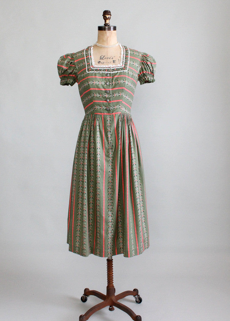 1930s cotton house dress 1930s dressing gown . vintage 30s house dress . size xs to s/m bluefennel