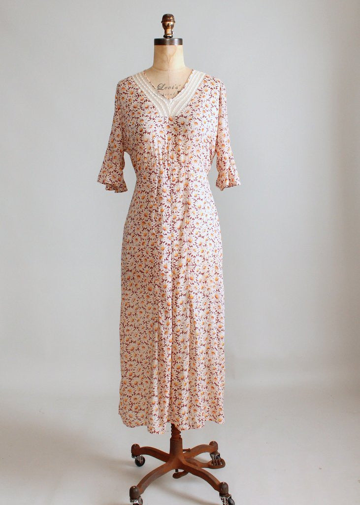 Vintage 1930s Daisy Garden Floral Cotton Day Dress