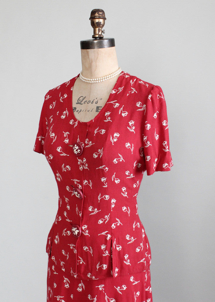 Vintage Late 1930s Red Rose Bud Suit