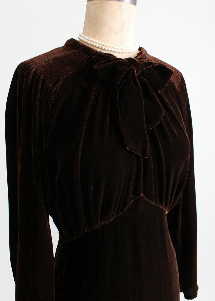 Vintage 1930s Brown Velvet  Afternoon Dress
