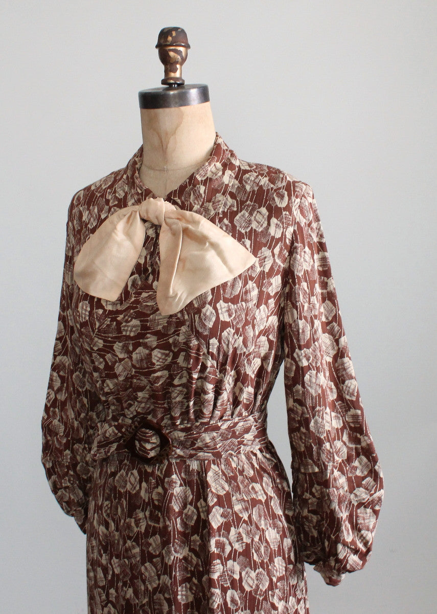 Vintage 1930s Art Deco Leaf Print Day Dress