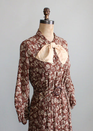 Vintage 1930s Art Deco Leaf Print Day Dress