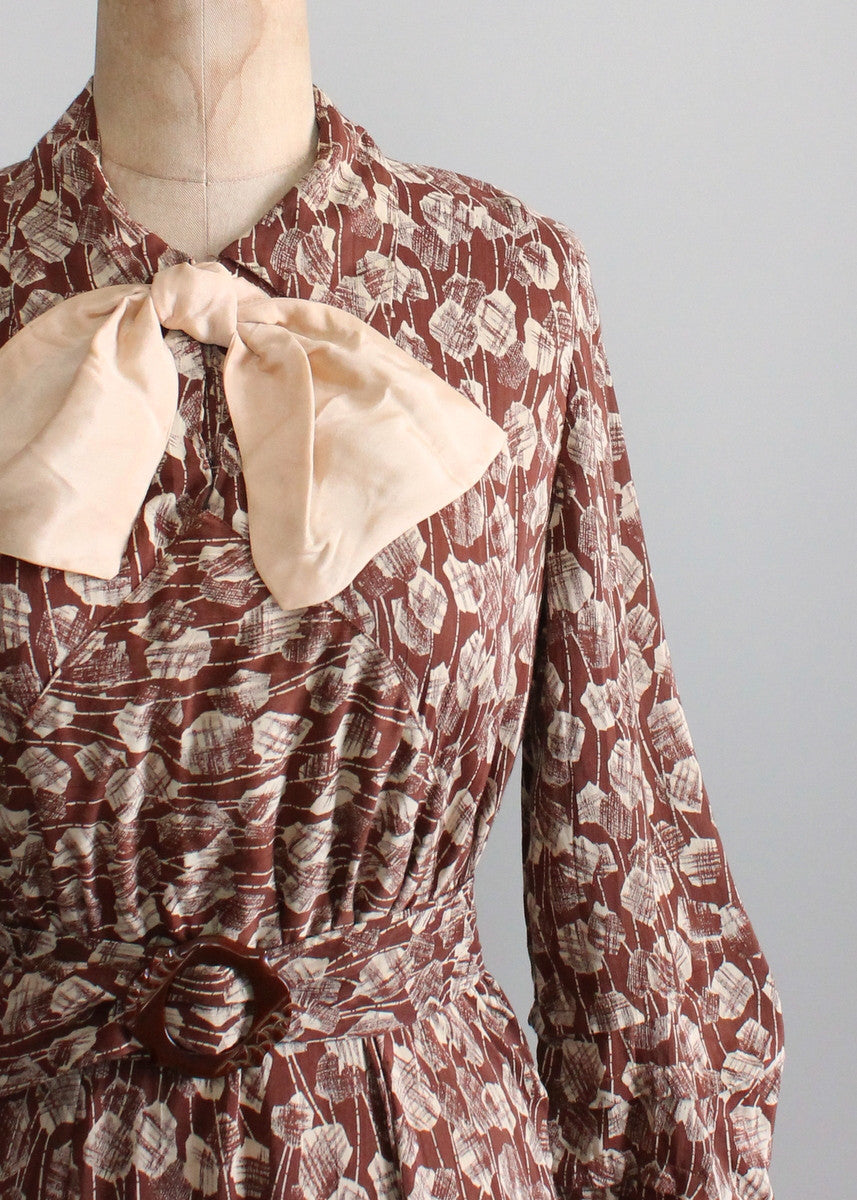Vintage 1930s Art Deco Leaf Print Day Dress