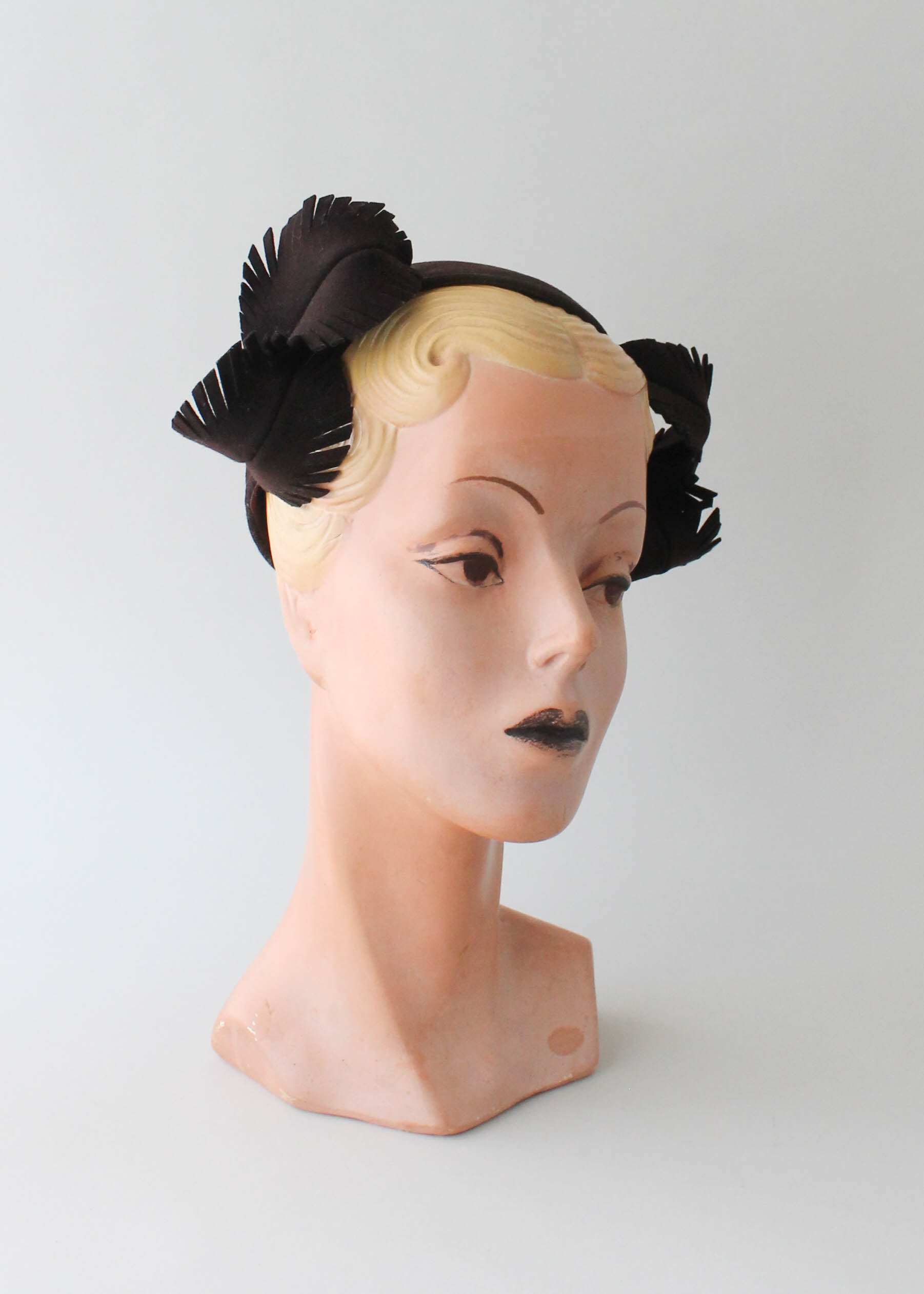 Vintage 1930s Brown Felt Cap with Art Deco Leaves