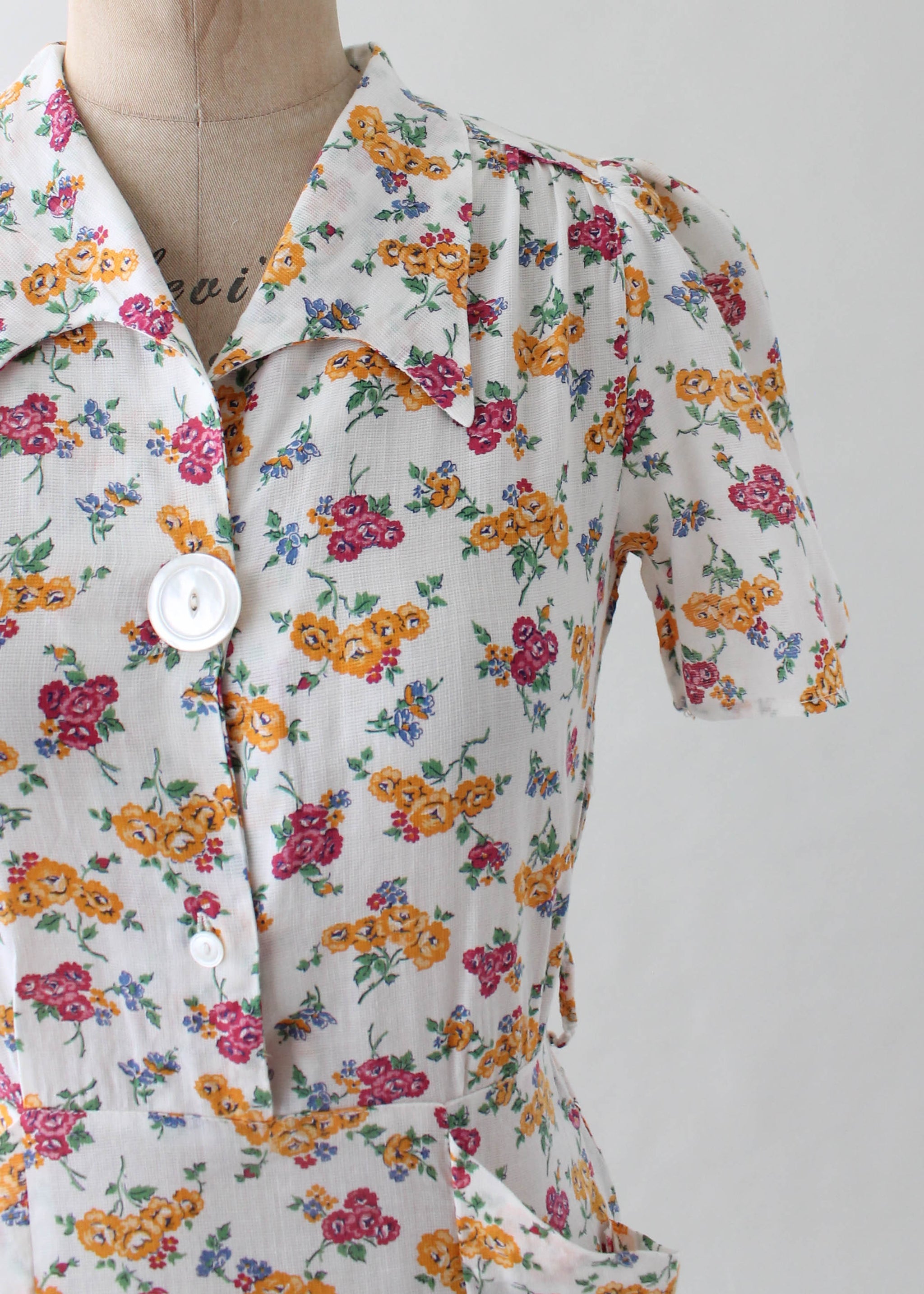 cotton shirtwaist dresses Vintage 1930s Floral Cotton Shirtwaist Day Dress