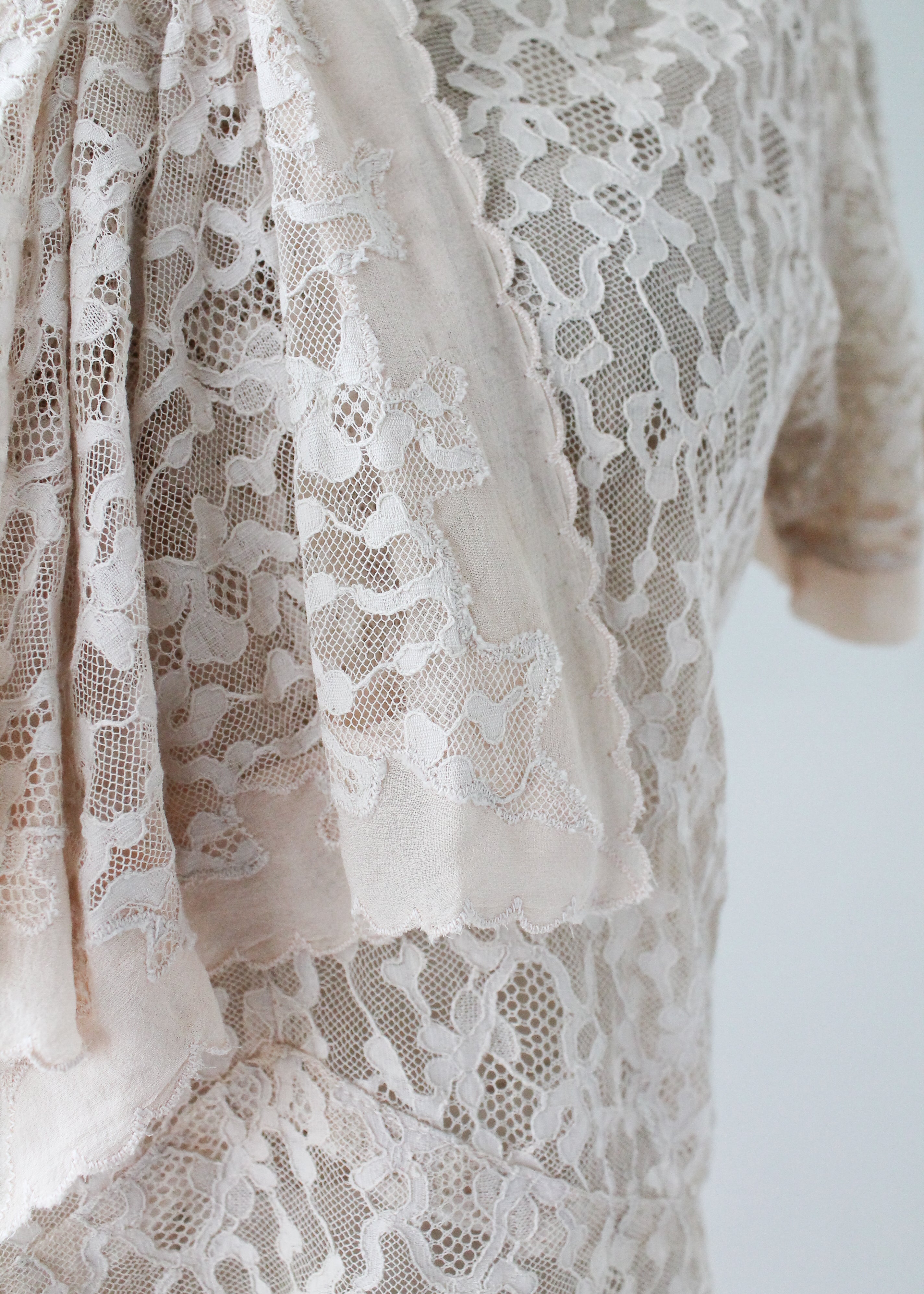 Vintage 1930s Jabot Lace Top