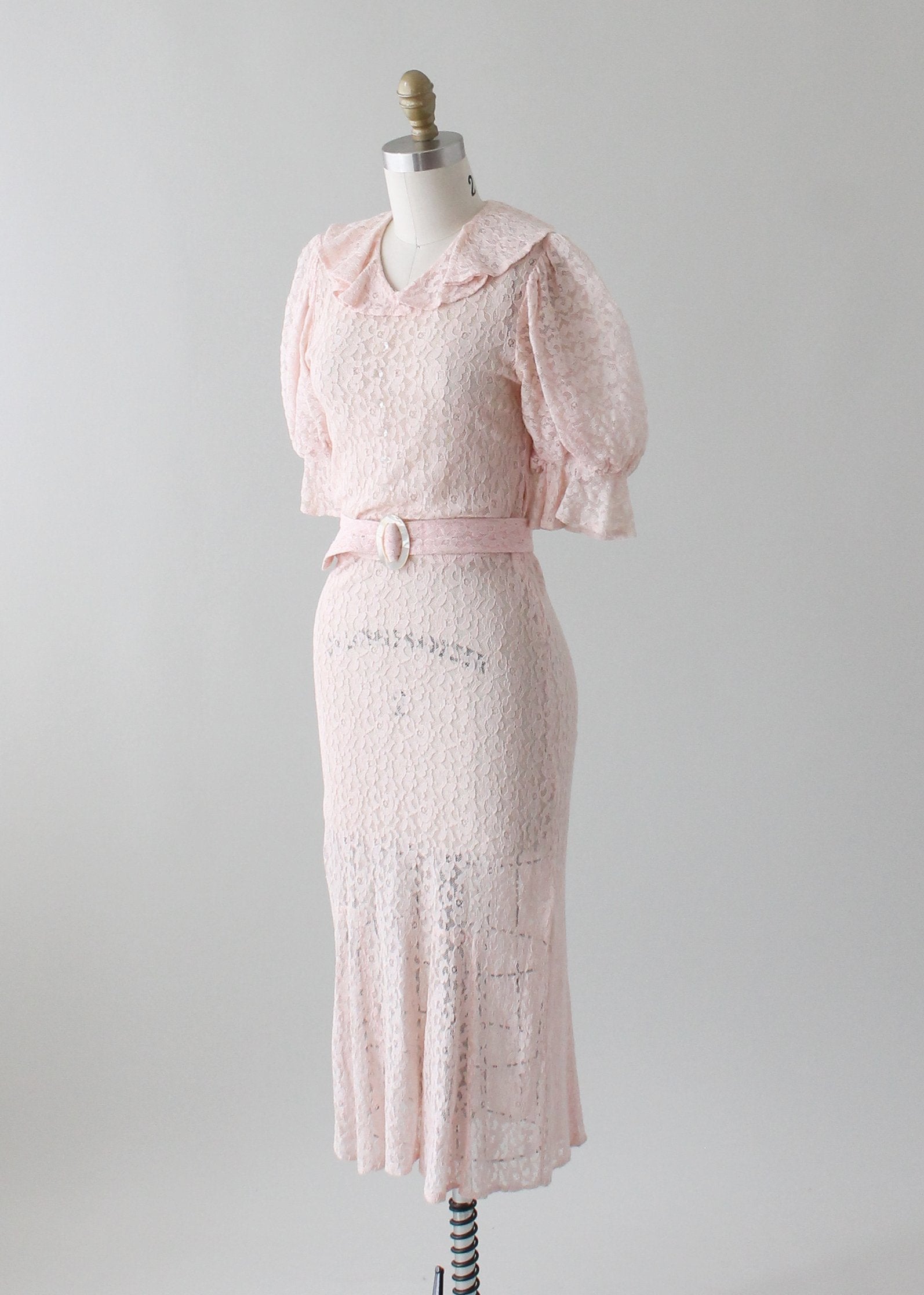 Vintage 1930s Pink Lace Art Deco Dress