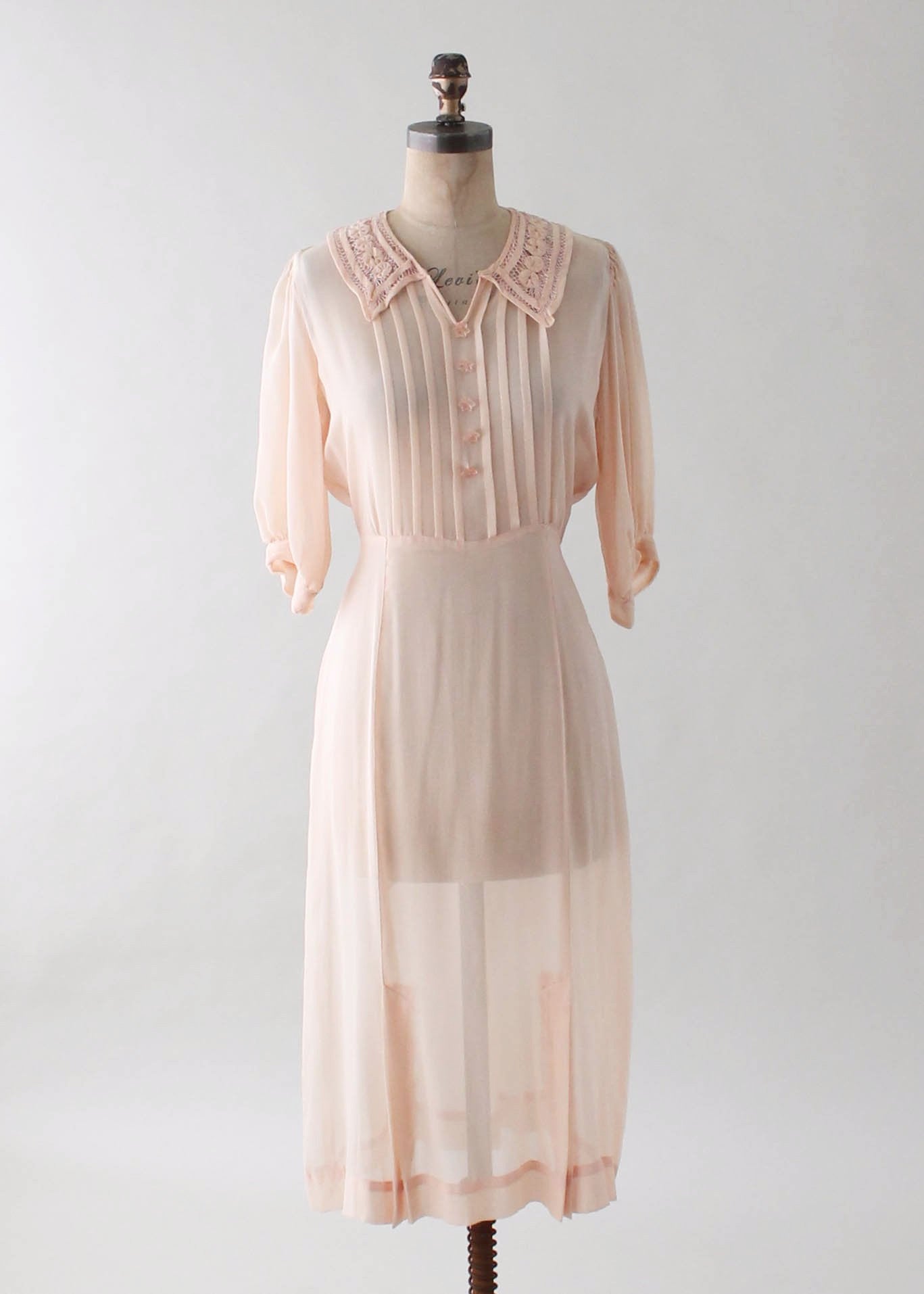 Vintage 1930s Peach Sheer Silk Crepe Day Dress
