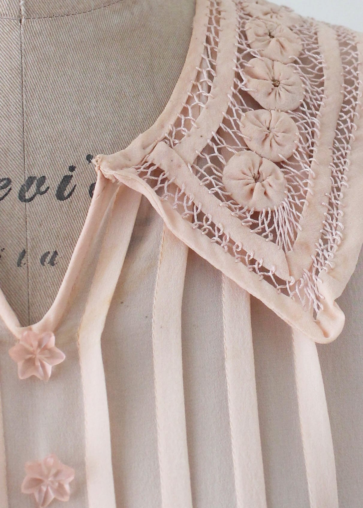 Vintage 1930s Peach Sheer Silk Crepe Day Dress