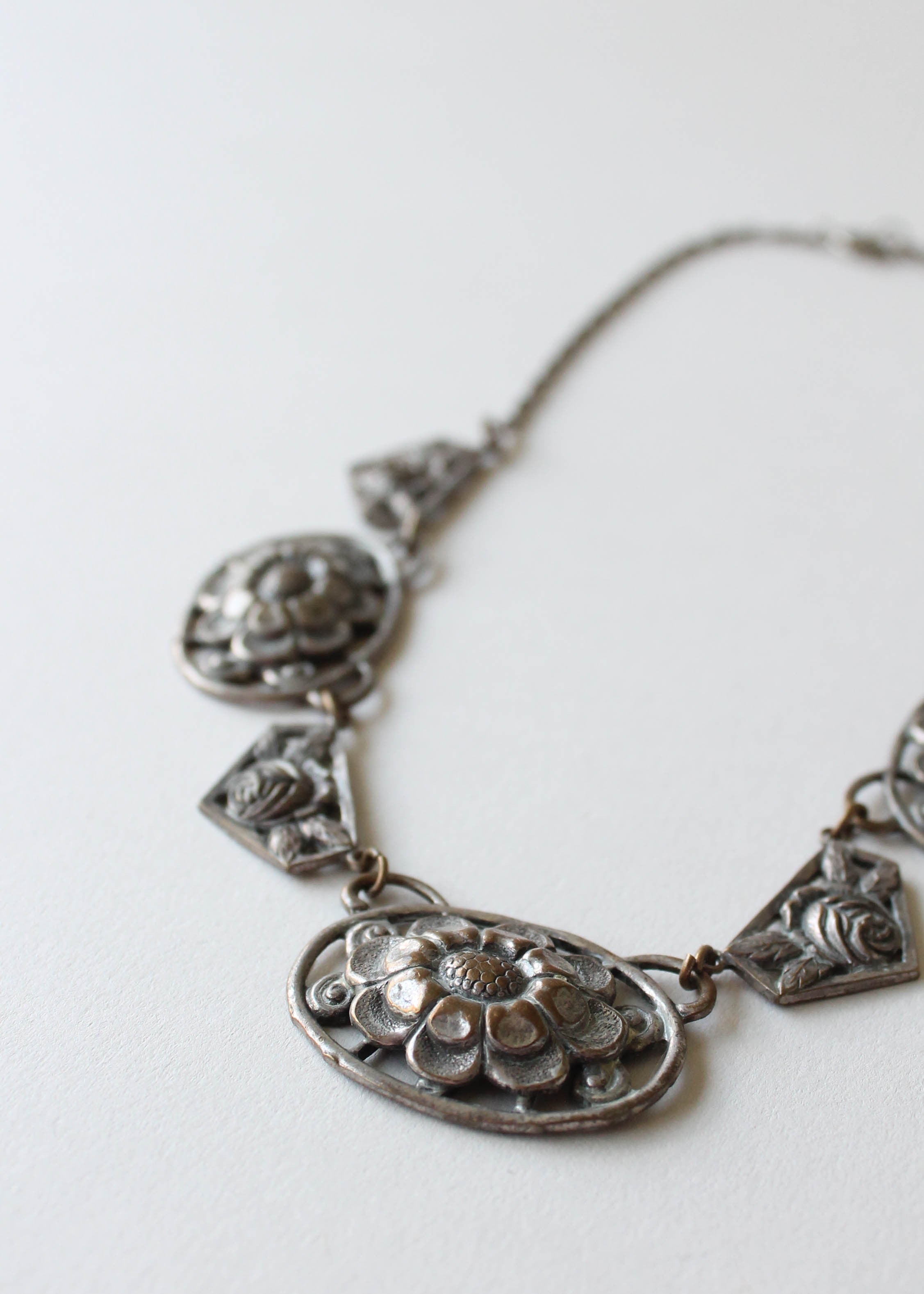 Vintage 1930s Silver Flower Necklace