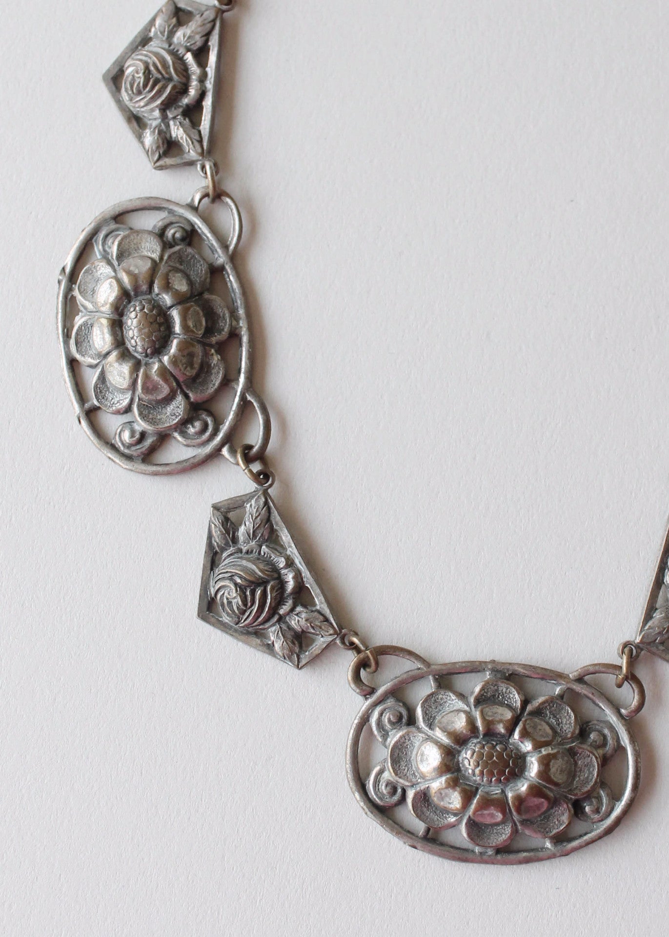 Vintage 1930s Silver Flower Necklace