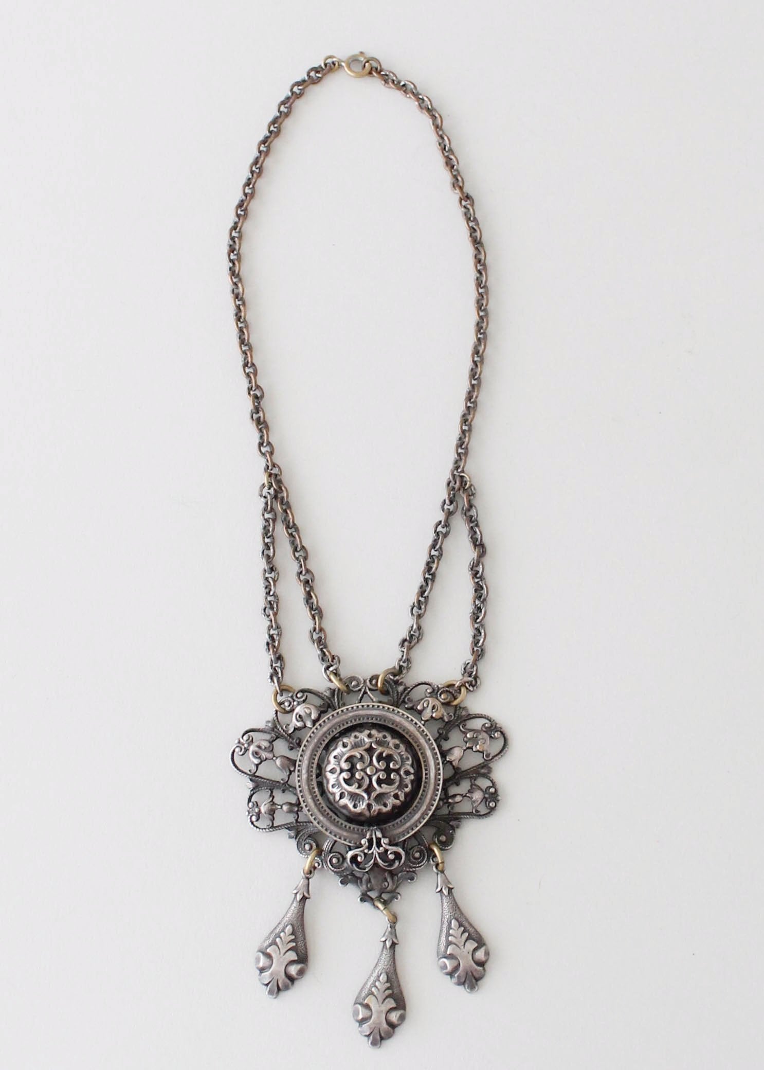 Vintage 1930s Medallion Necklace
