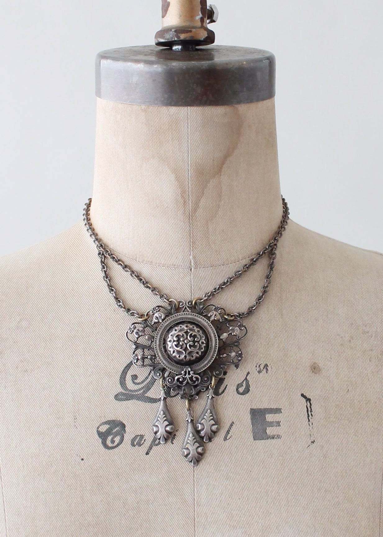 Vintage 1930s Medallion Necklace