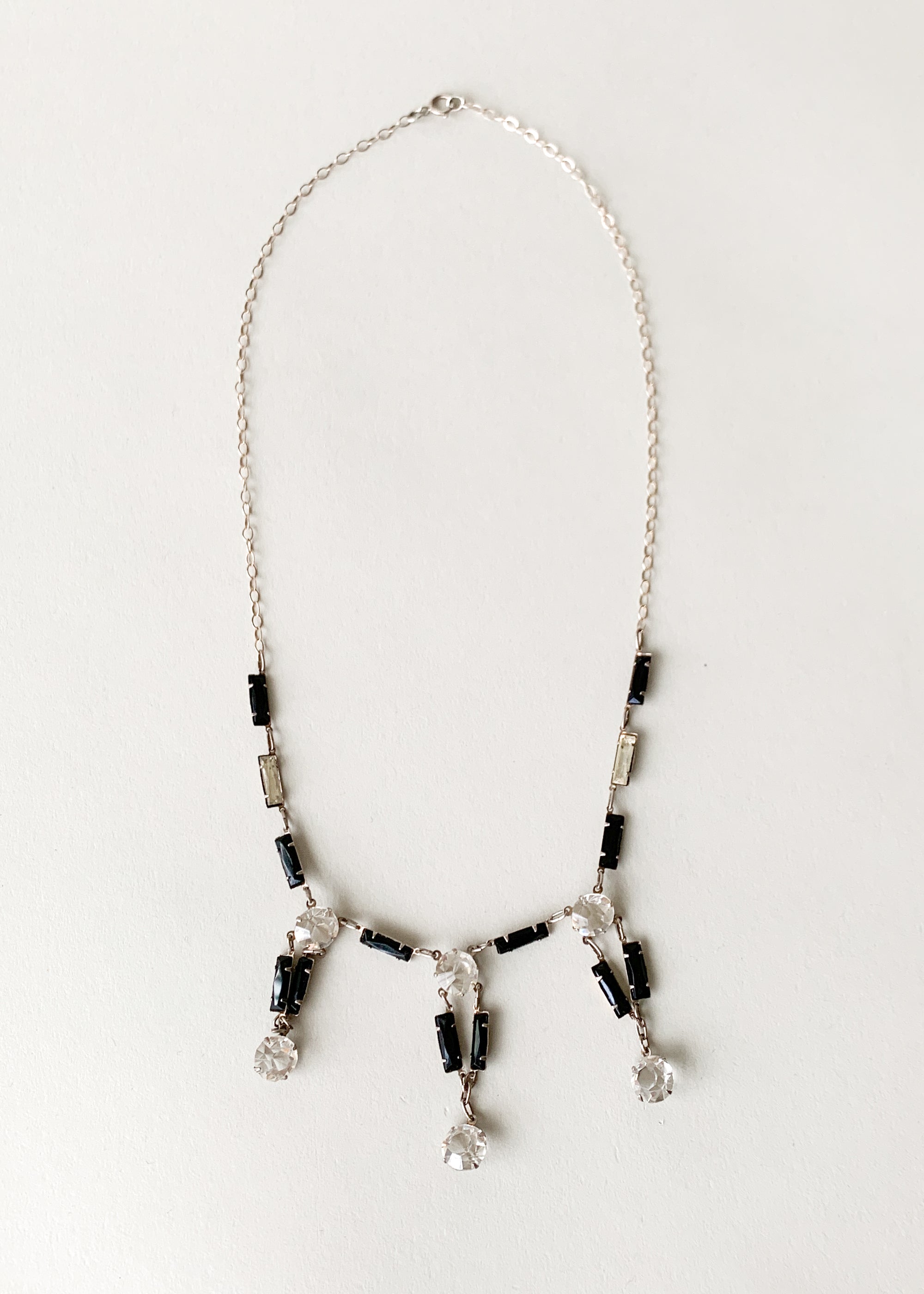 Vintage 1930s Deco Black and White Necklace