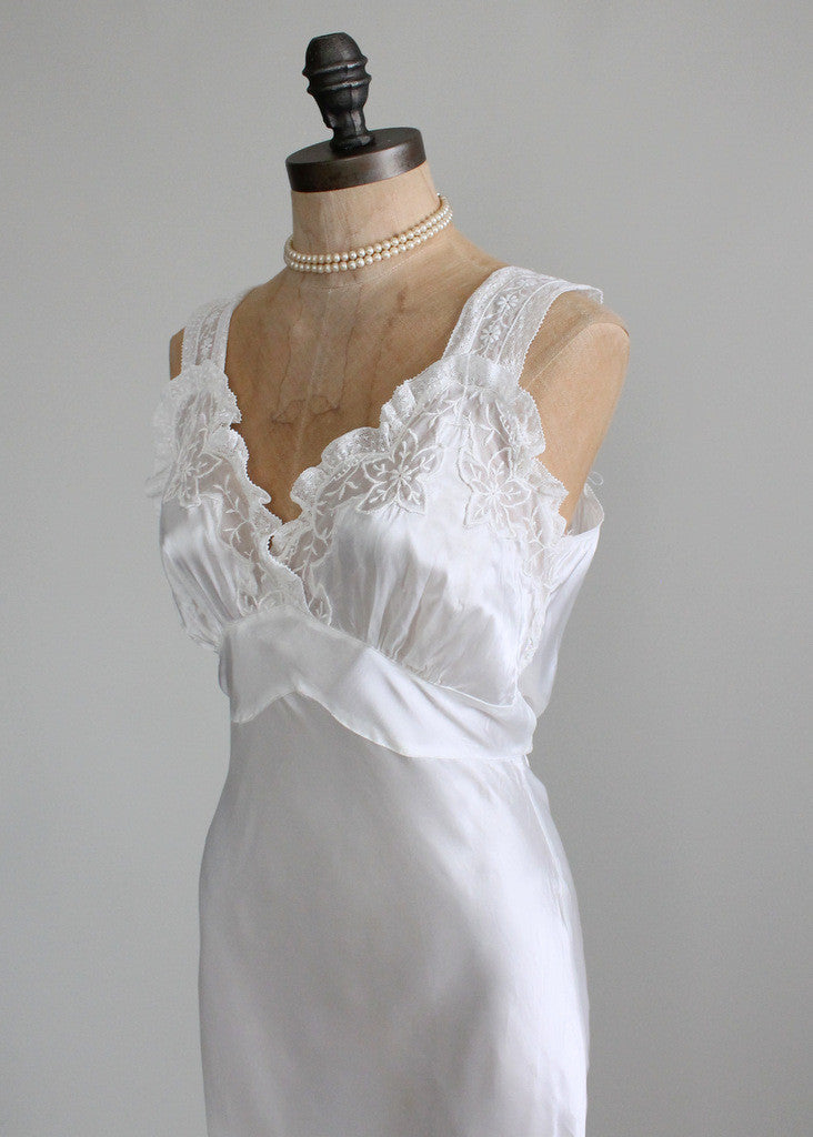 Vintage 1940s Forty Winks Silk and Lace Nightgown