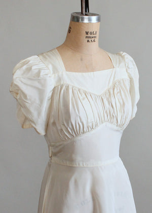 Vintage 1940s Ivory Wartime Wedding Dress
