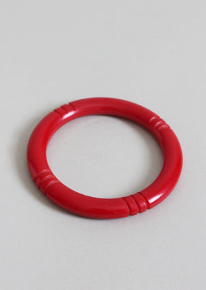 Vintage 1940s Red Carved Bakelite Bangle Bracelet