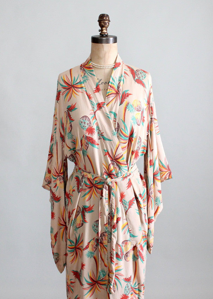 Vintage 1940s Tropical Print Rayon Kimono Robe