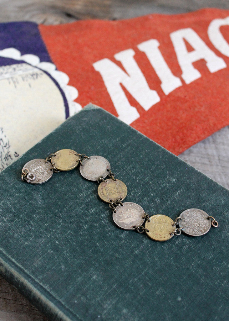 1940s Souvenir Coing Bracelet