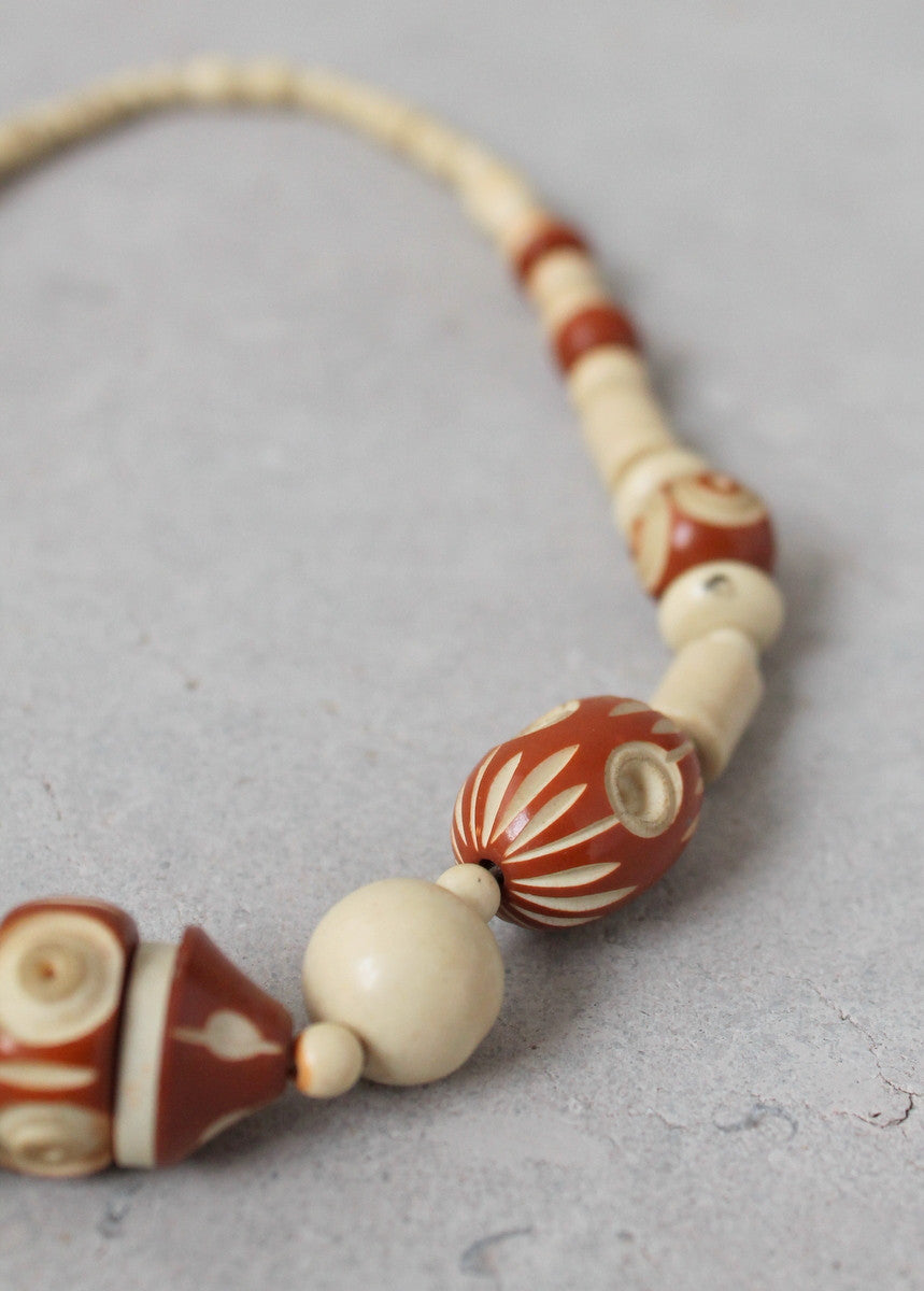 Vintage 1940s Brown and Tan Carved Celluloid Necklace