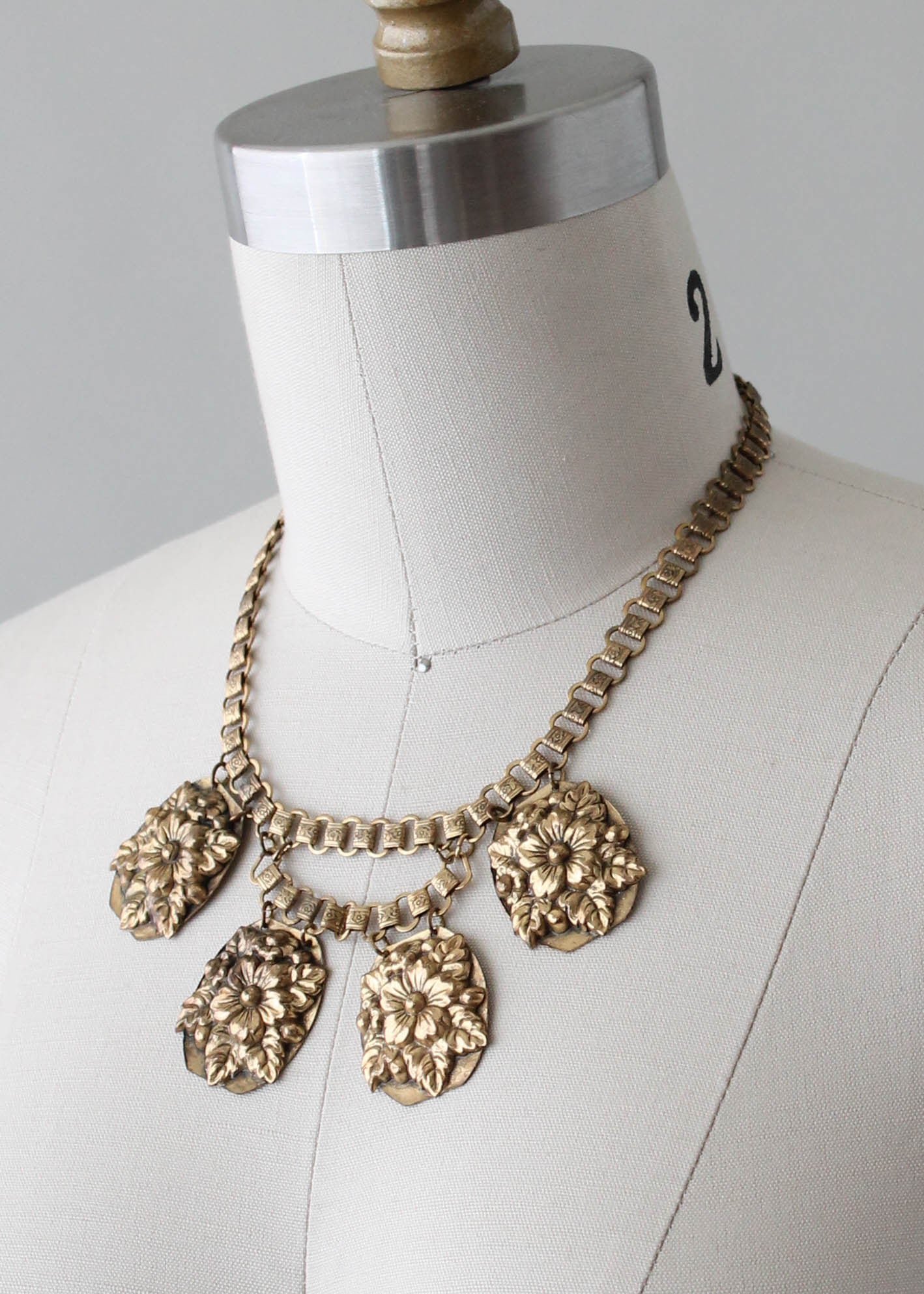 Vintage 1940s Floral Brass Pendant on Book Chain Necklace