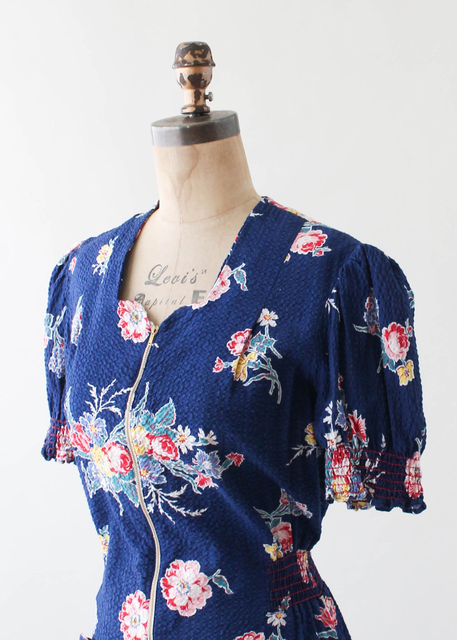 Vintage 1940s Floral Cotton Zip Front Day Dress