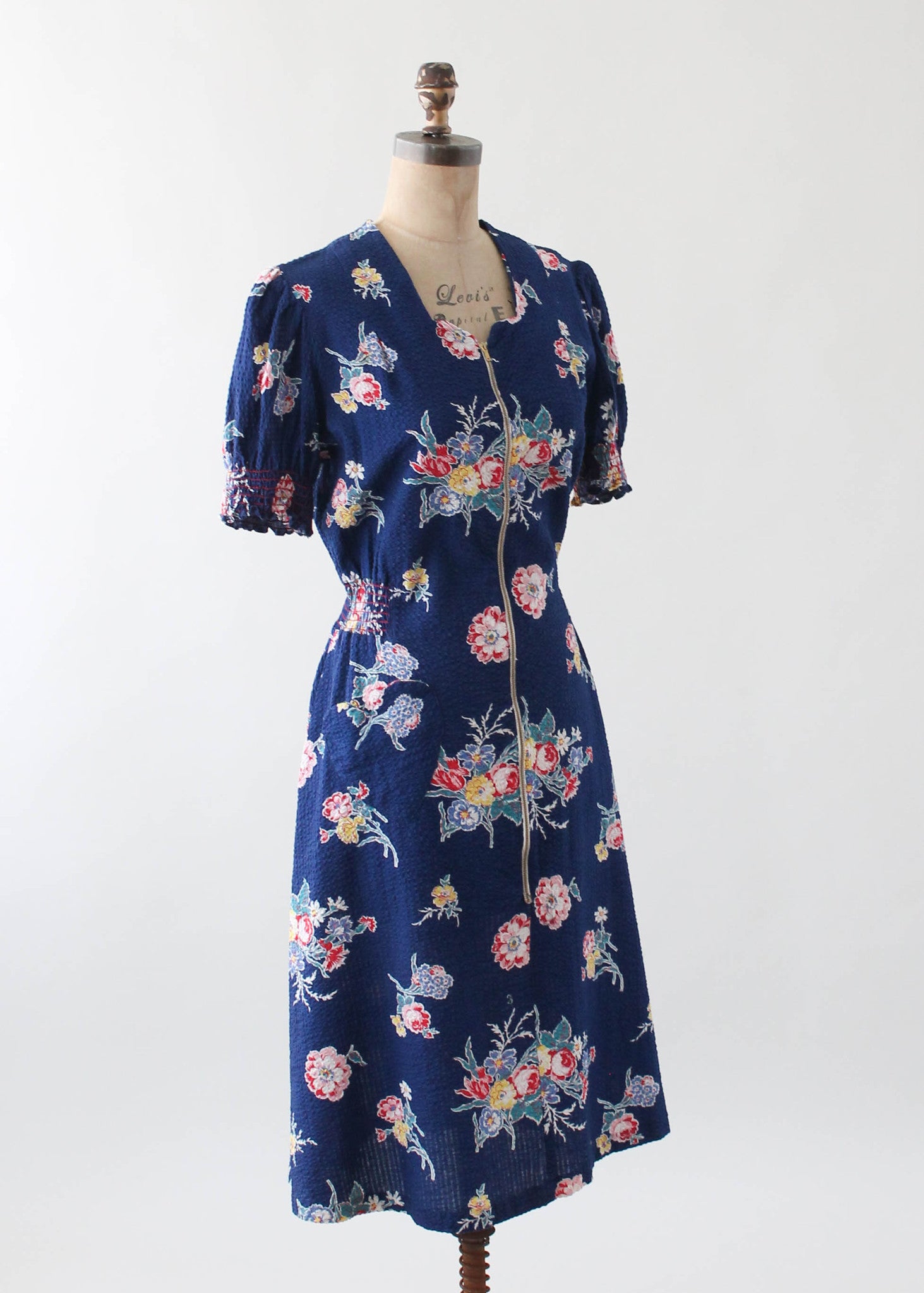 Vintage 1940s Floral Cotton Zip Front Day Dress