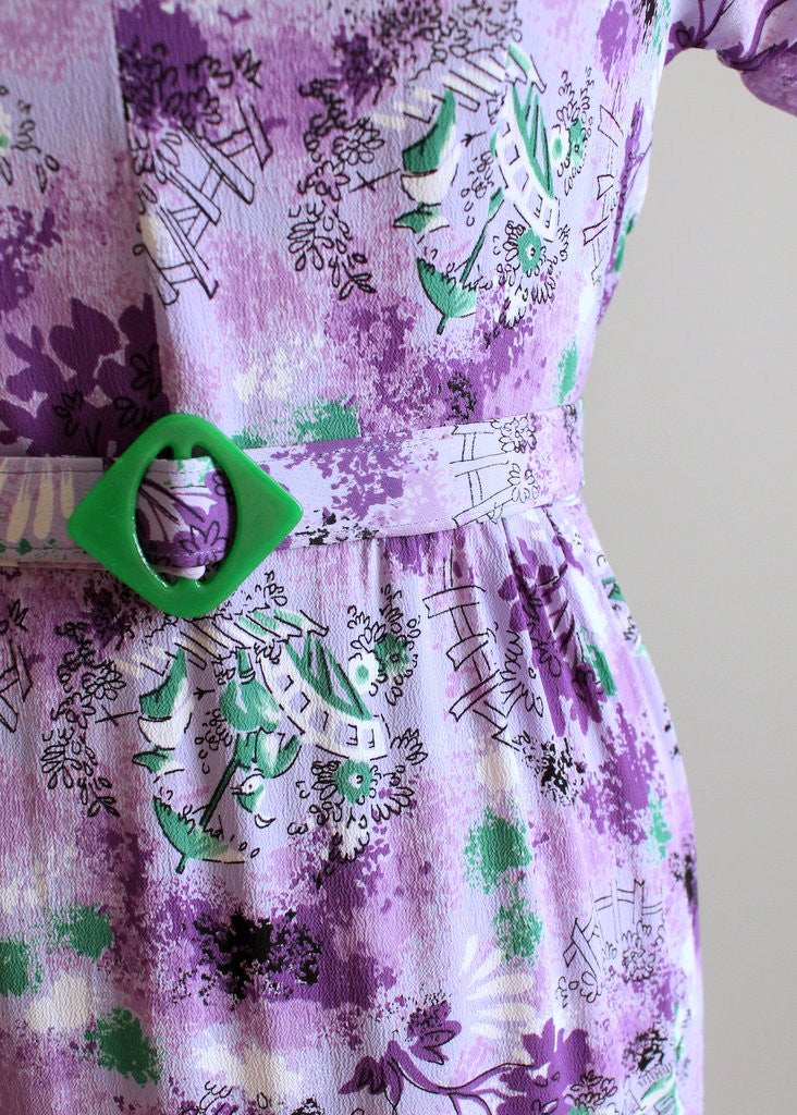 Vintage 1940s Purple Rayon Novelty Print Day Dress
