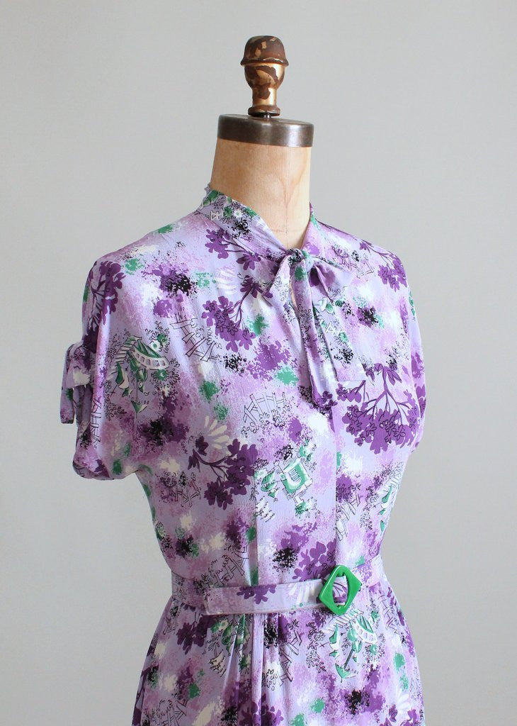 Vintage 1940s Purple Rayon Novelty Print Day Dress