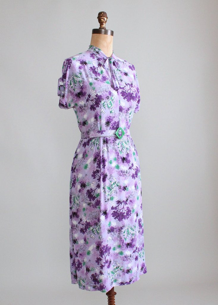 Vintage 1940s Purple Rayon Novelty Print Day Dress
