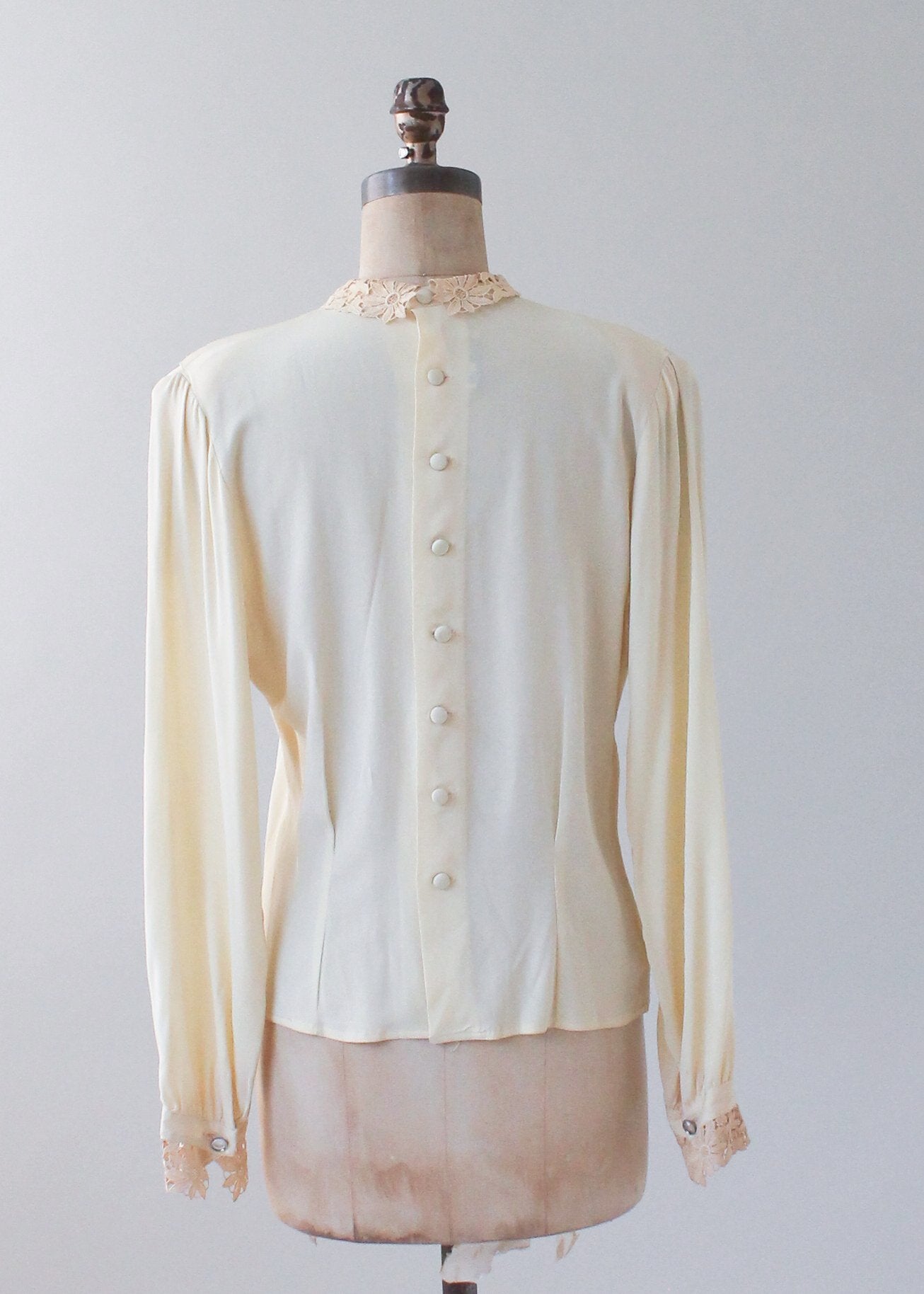 Vintage 1940s Ivory Silk and Lace Blouse