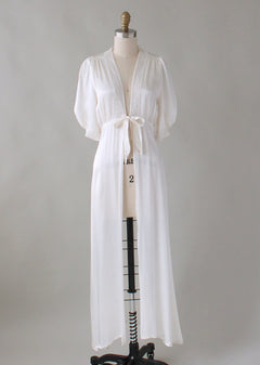 Vintage 1940s White Rayon and Lace Robe - Raleigh Vintage