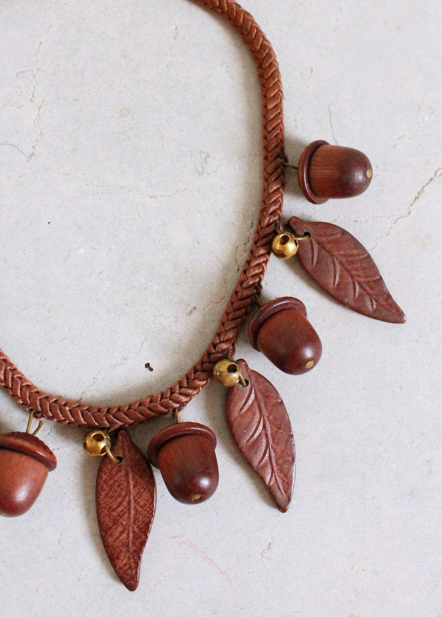 Vintage 1940s Wood Acorn and Faux Hair Chain Necklace