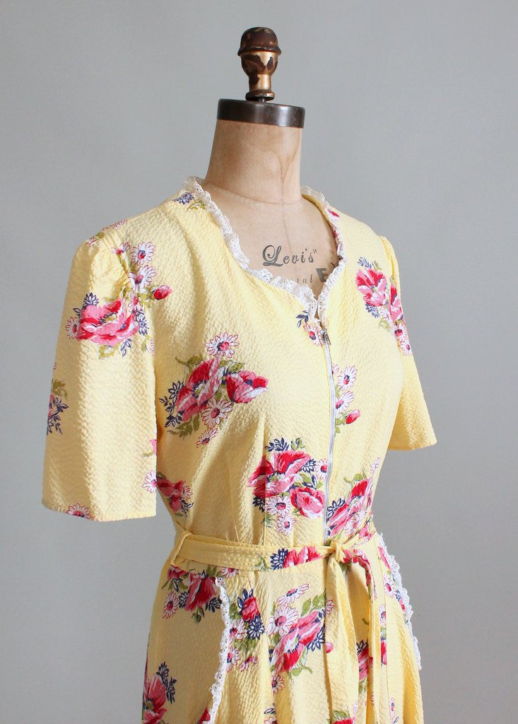 Vintage 1940s Yellow Cotton and Lace Floral House Dress
